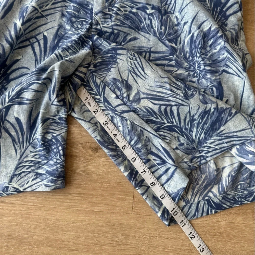 Tommy Bahama Blue Tropical Hybrid Swim Trunks SZ 38